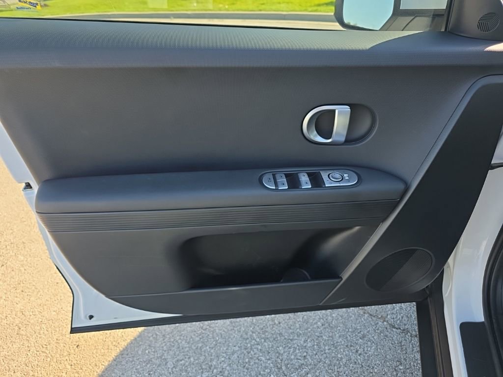 Used 2024 Hyundai Ioniq 5 SEL image 9