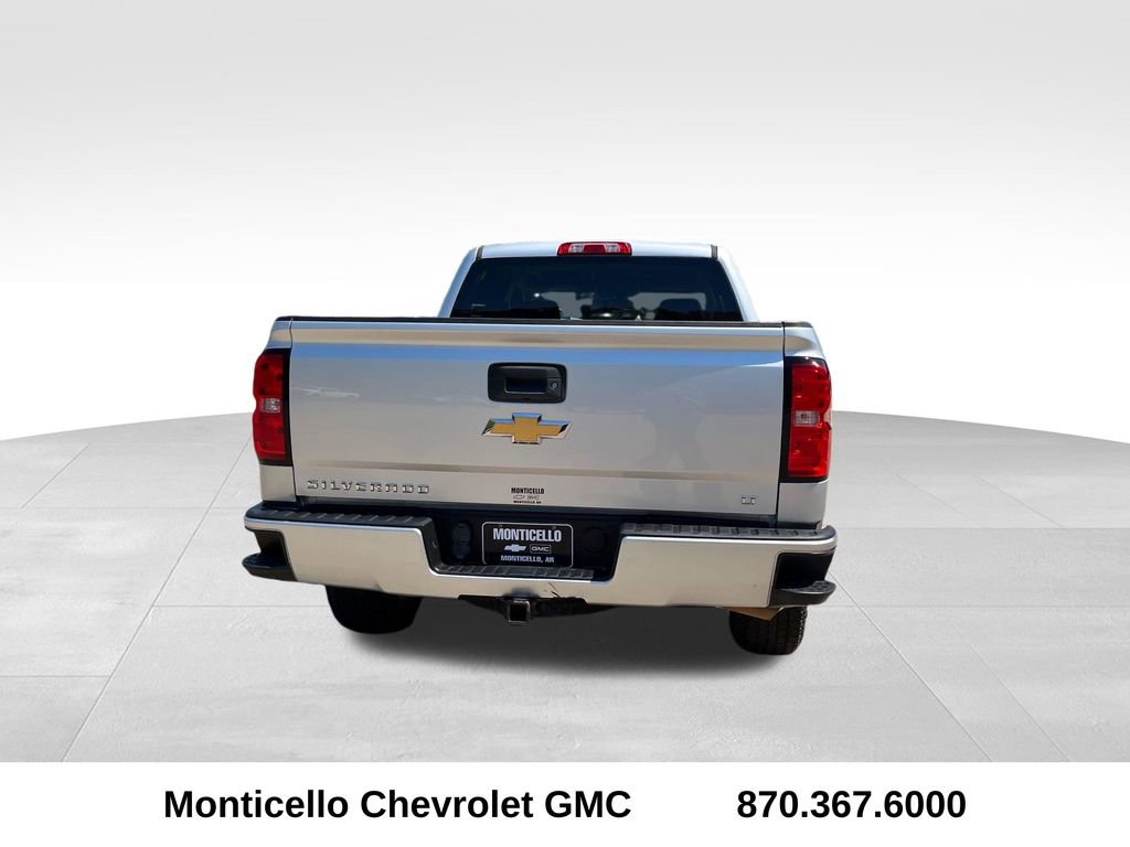 Used 2018 Chevrolet Silverado 1500 LT w/ All Star Edition image 4