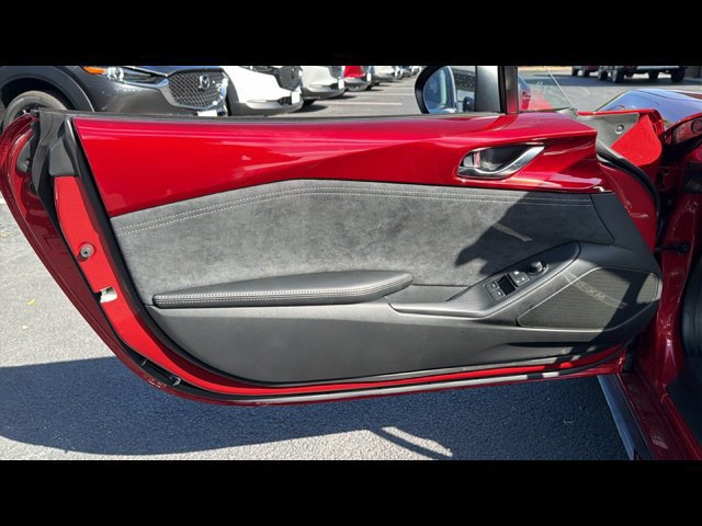 New 2026 MAZDA MX-5 Miata Club w/ Interior Package RWD image 15