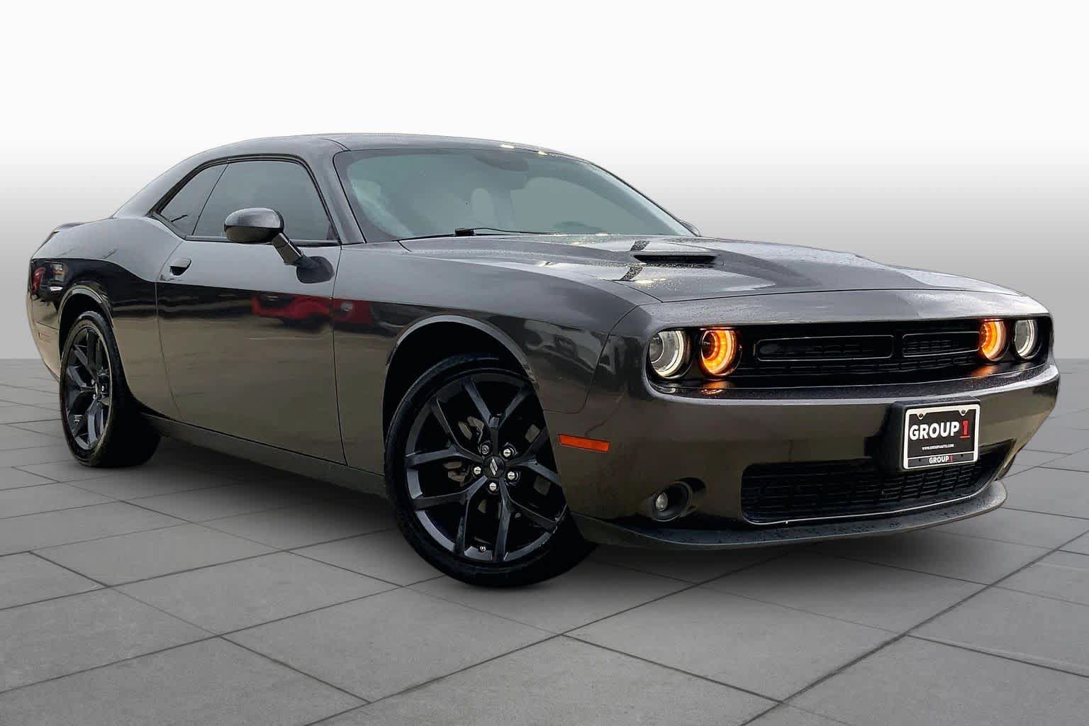 Used 2022 Dodge Challenger SXT w/ Blacktop Package RWD image 3