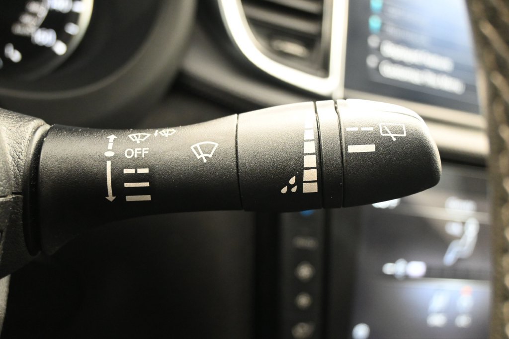 Used 2023 INFINITI QX50 Luxe FWD image 14