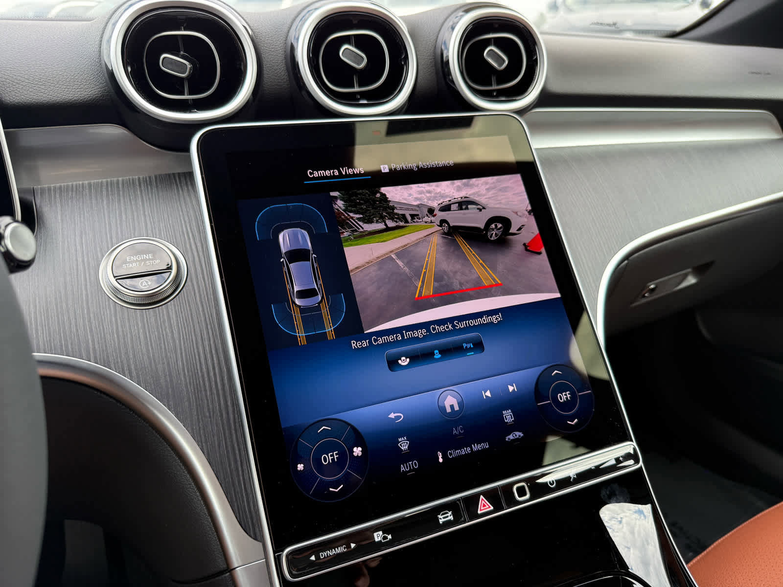 Used 2025 Mercedes-Benz C 300 4MATIC Sedan image 16