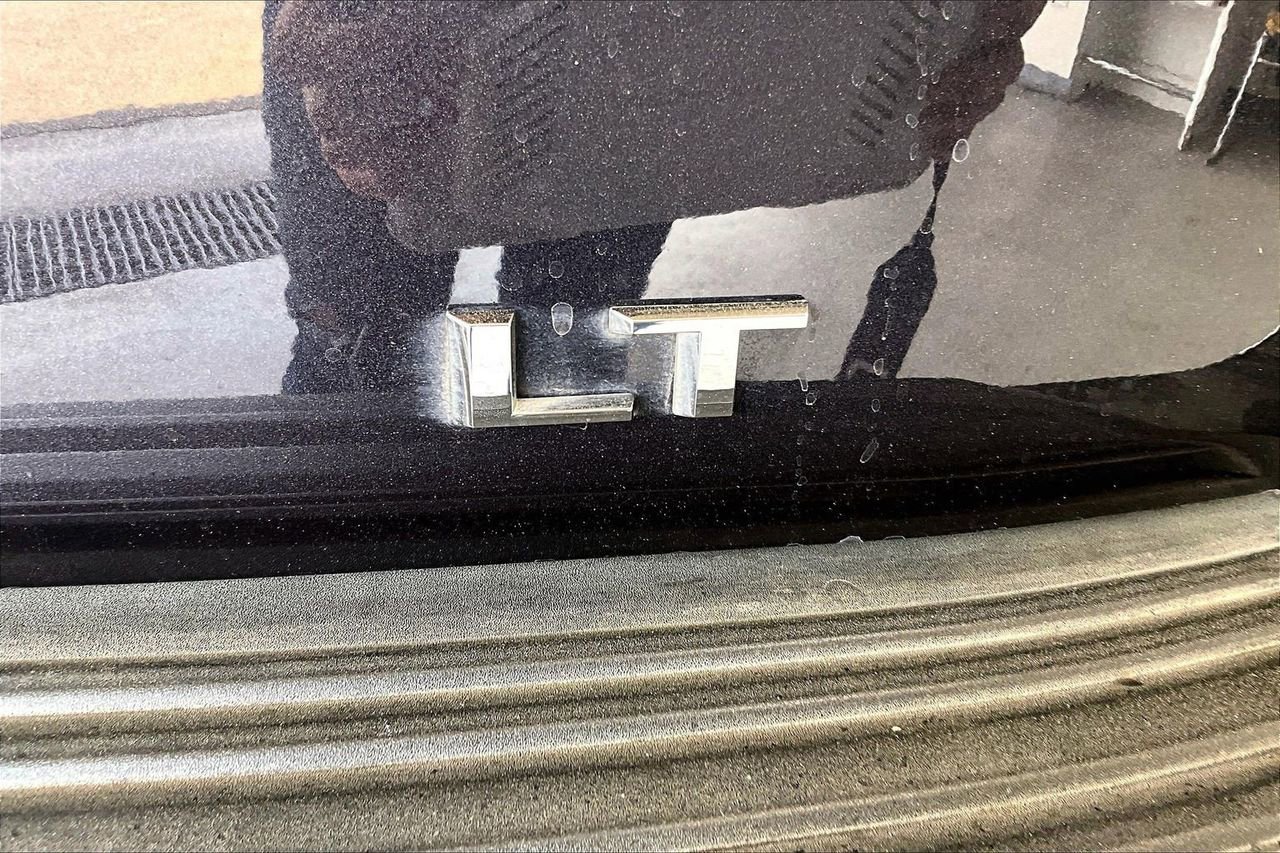 Used 2023 Chevrolet Tahoe LT w/ Luxury Package image 9