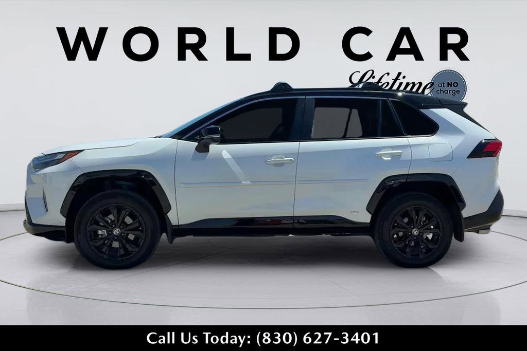 Used 2024 Toyota RAV4 XSE AWD/4WD image 9