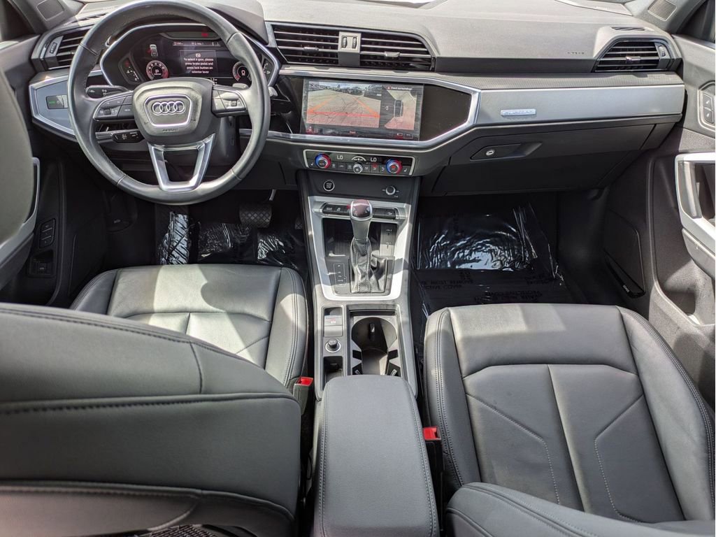 Used 2023 Audi Q3 2.0T Premium Plus w/ Premium Plus Package AWD/4WD image 27