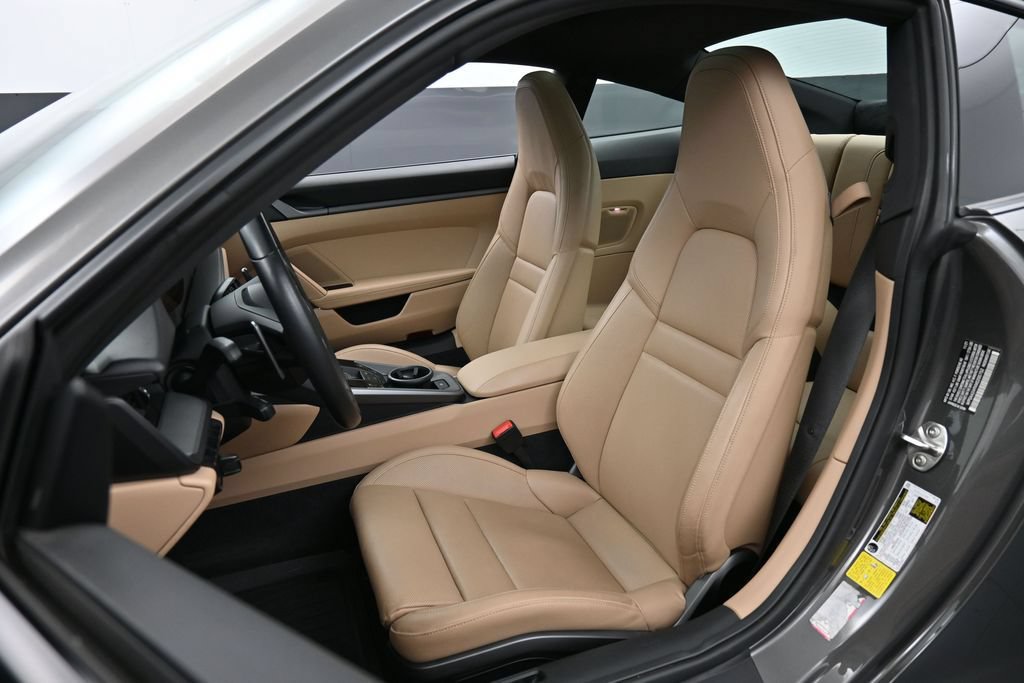 Certified 2022 Porsche 911 Carrera RWD image 5