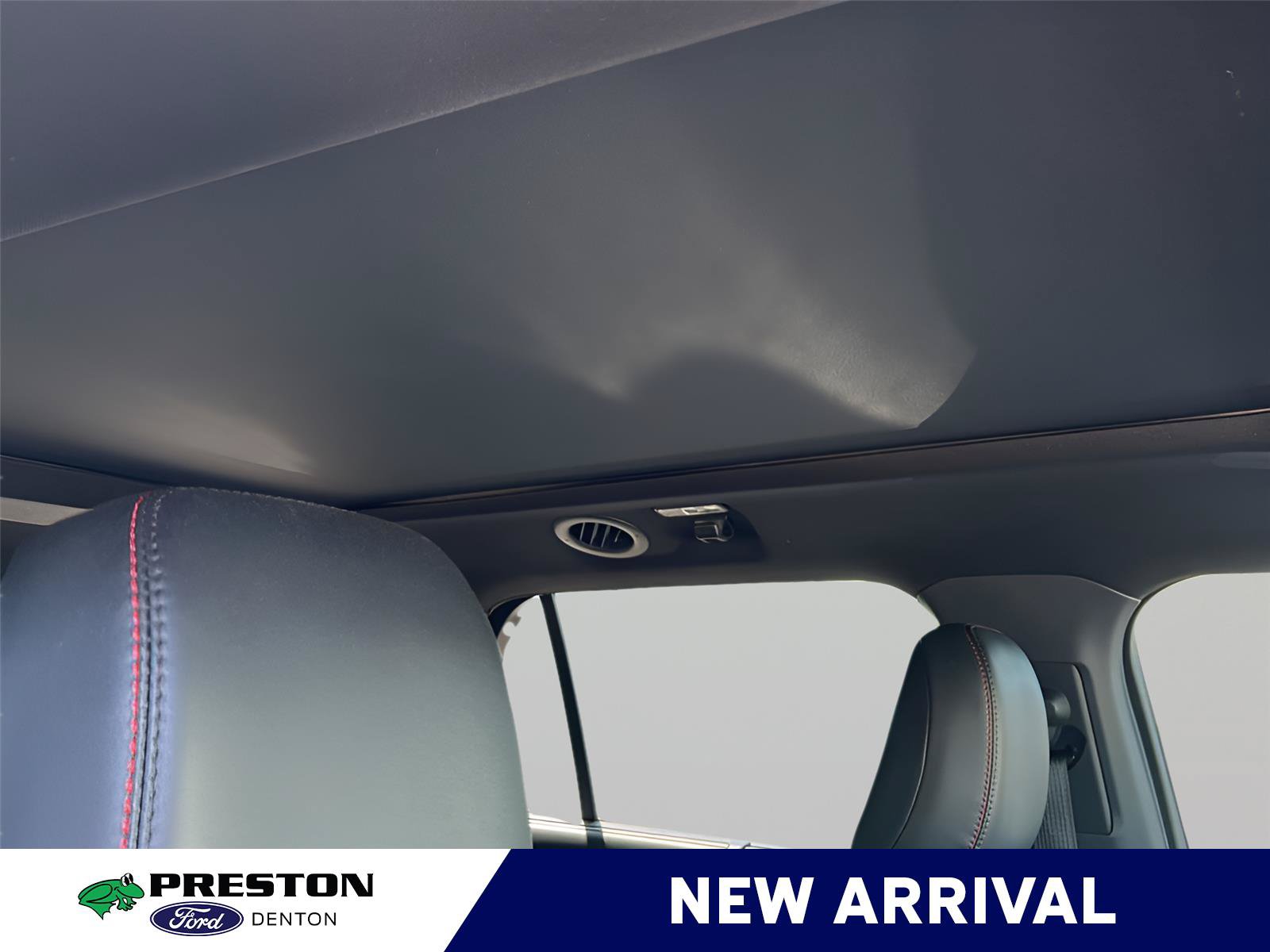 Used 2025 Ford Explorer ST AWD/4WD image 16