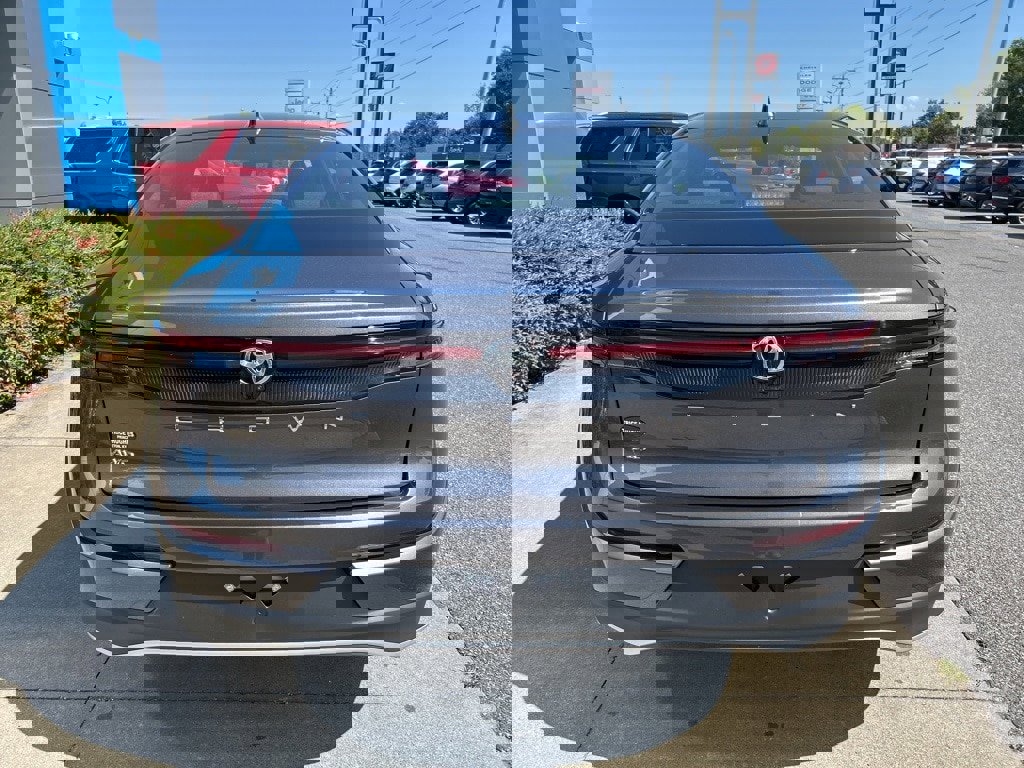 Used 2023 Toyota Crown XLE image 7