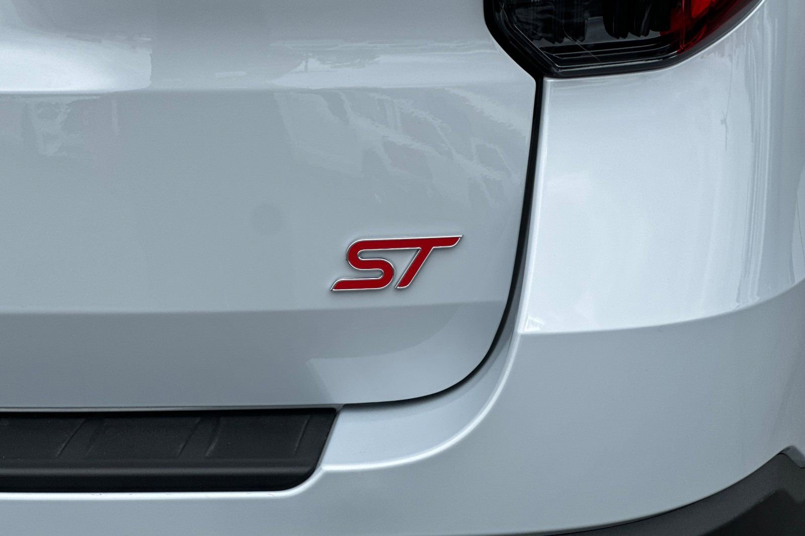 New 2026 Ford Explorer ST image 27