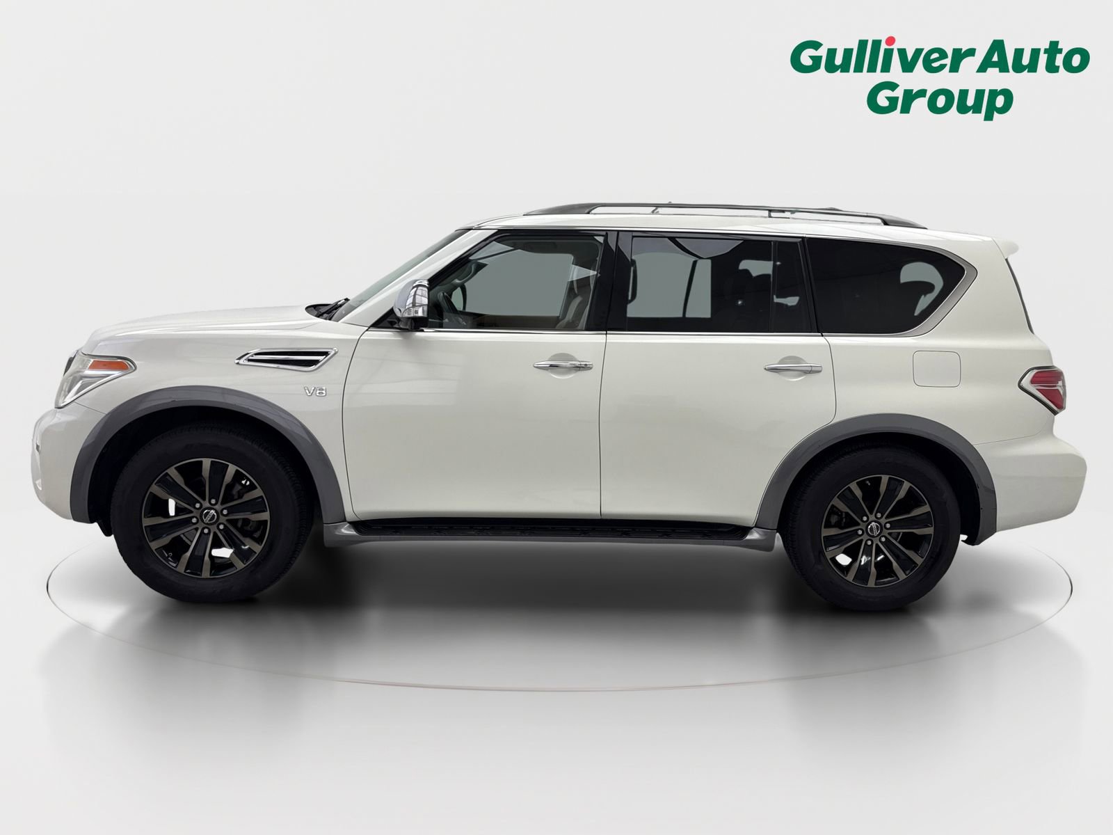 Used 2017 Nissan Armada Platinum w/ Interior Lighting Package image 3