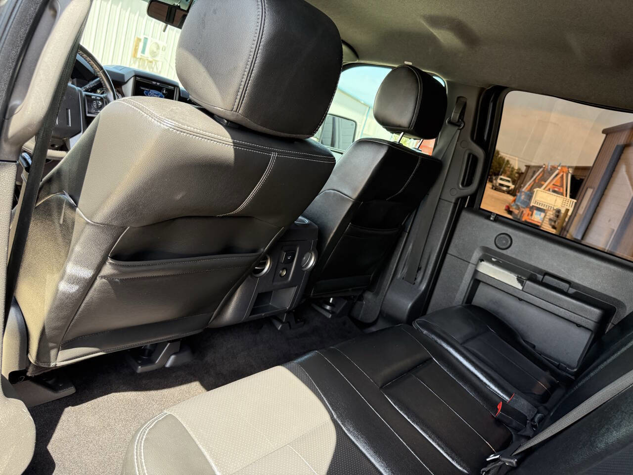 Used 2014 Ford F250 Lariat w/ Chrome Package image 17