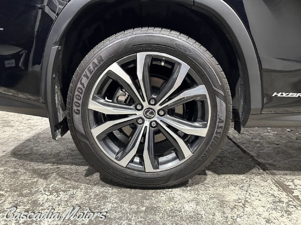 Used 2020 Lexus RX 450hL AWD w/ Premium Package image 34