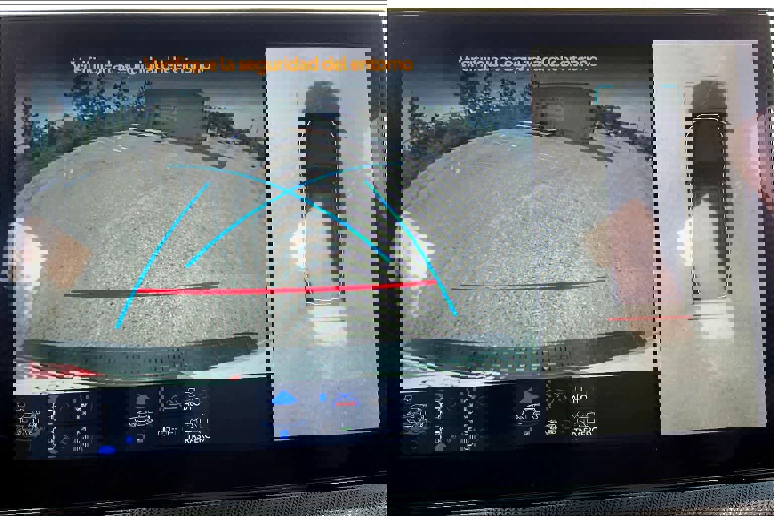 Certified 2025 Toyota 4Runner Limited AWD/4WD image 26