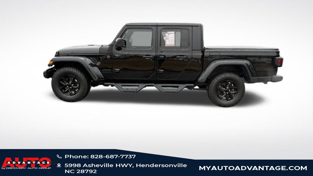 Used 2022 Jeep Gladiator Sport image 5