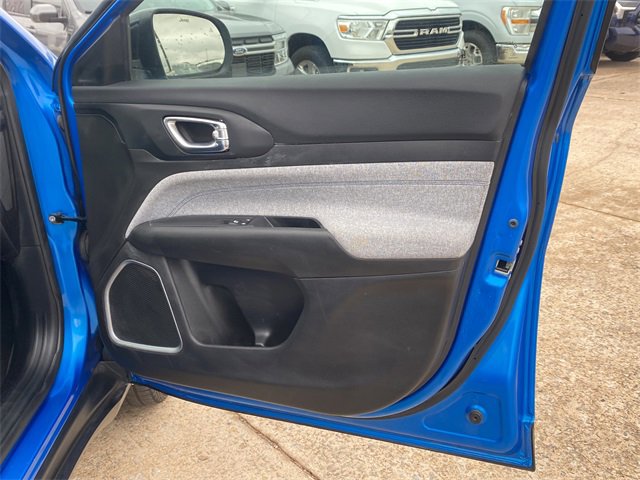 Used 2024 Jeep Compass Latitude image 10