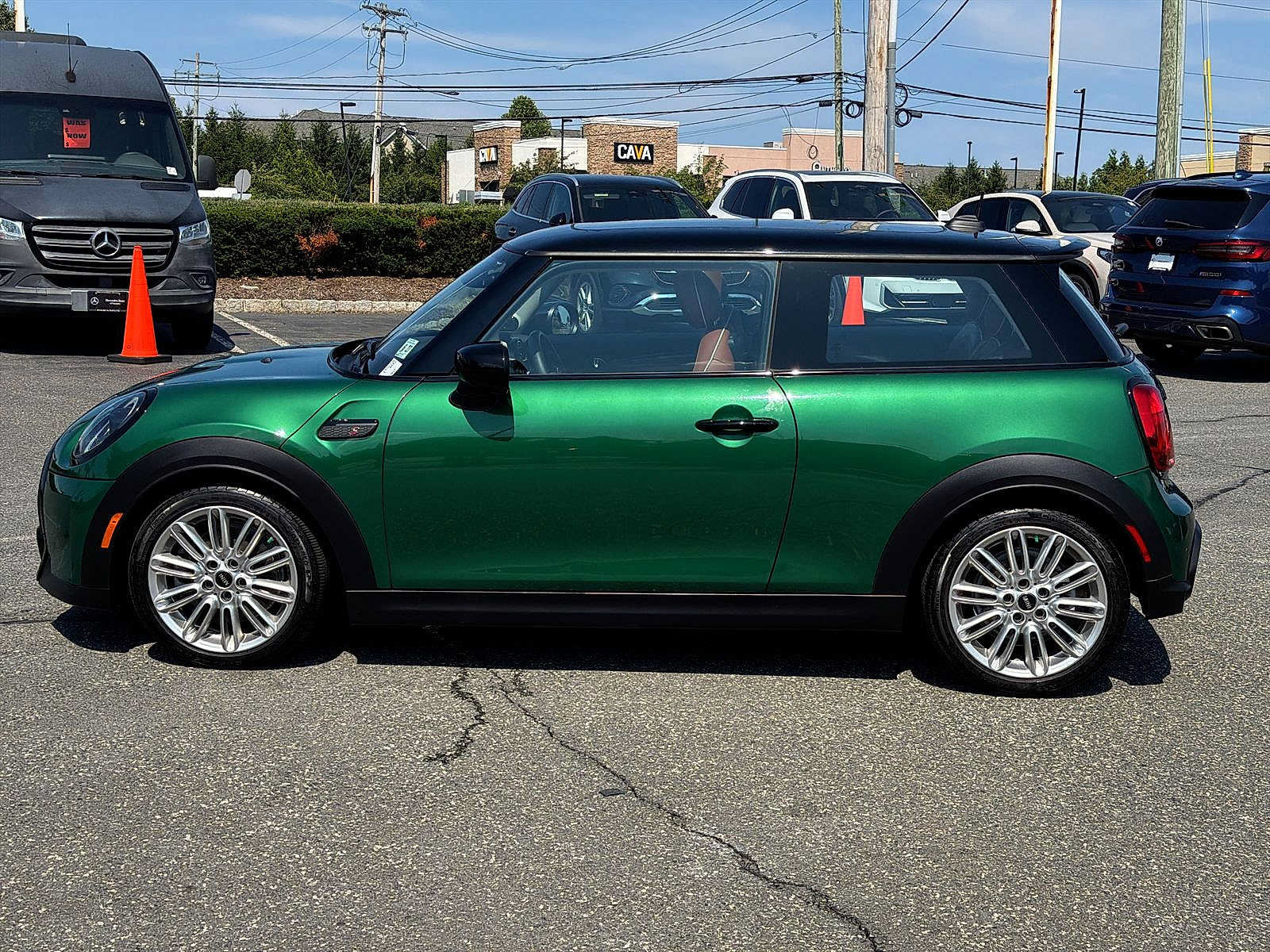 Used 2022 MINI Cooper S FWD image 11