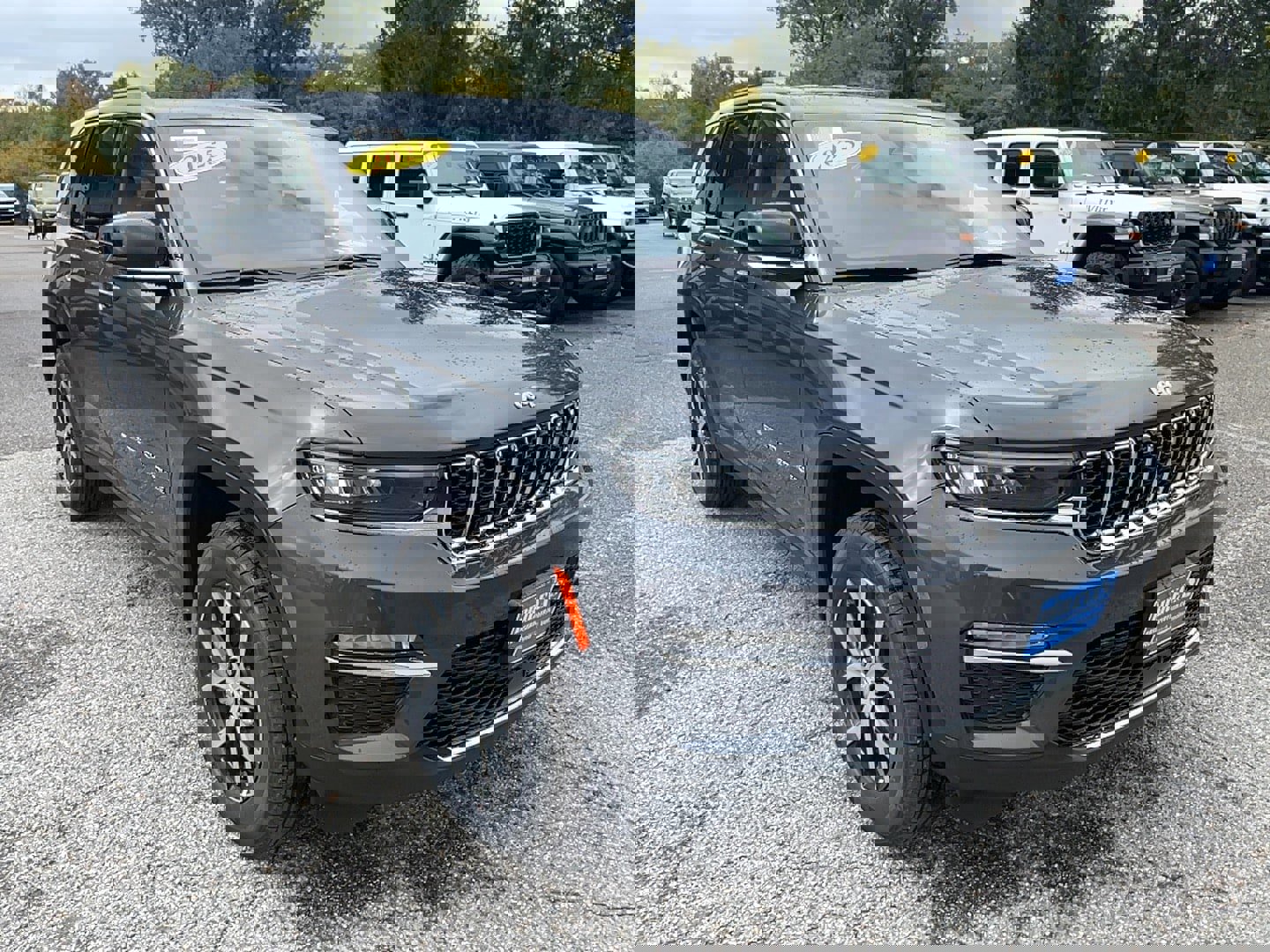 New 2025 Jeep Grand Cherokee Limited w/ Trailer Tow Package image 3