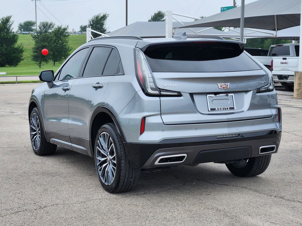 Used 2024 Cadillac XT4 Sport w/ Cold Weather Package FWD image 7