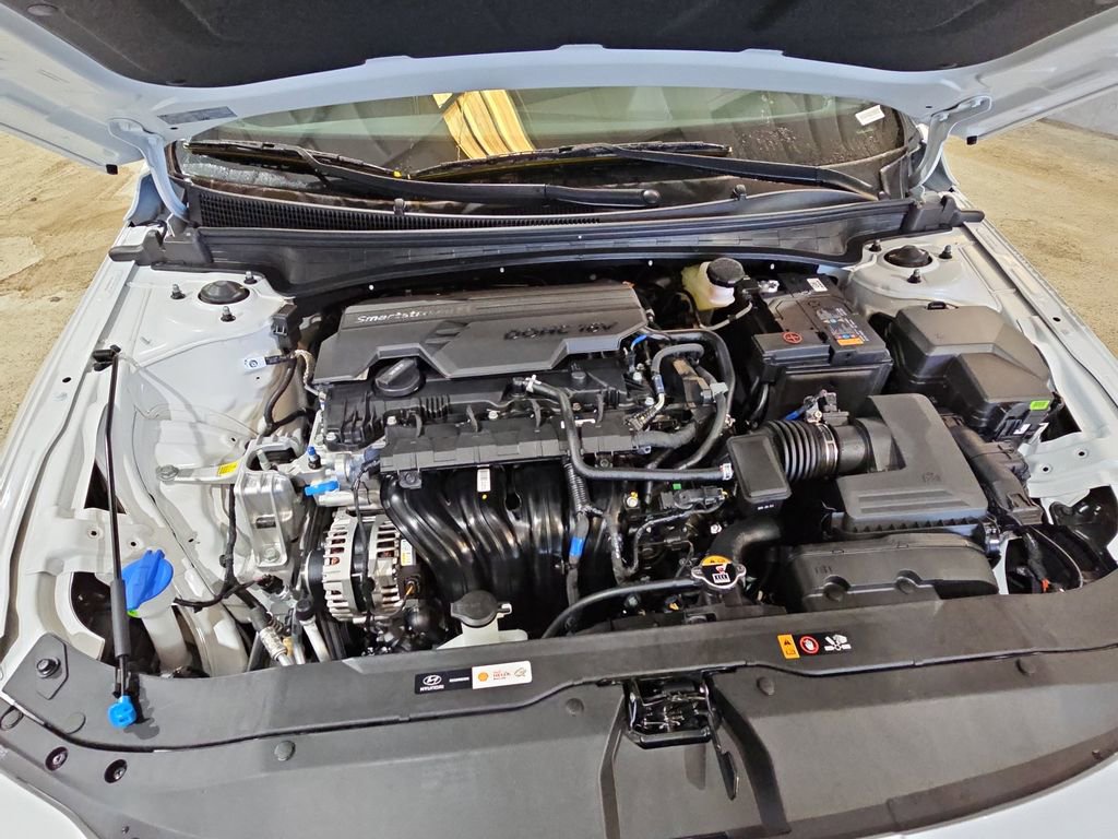 New 2025 Hyundai Elantra Sport image 28