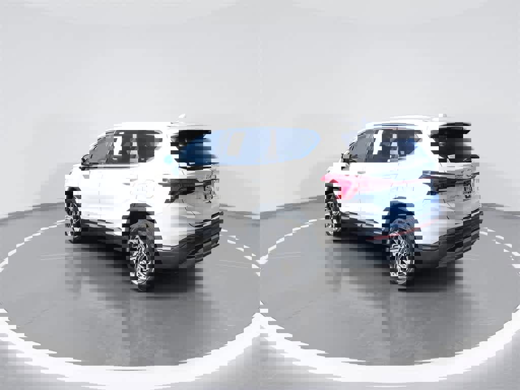 Used 2023 Hyundai Santa Fe SE image 6