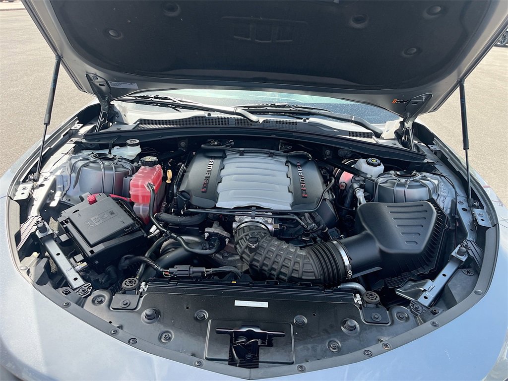 Used 2021 Chevrolet Camaro LT w/ RS Package image 2