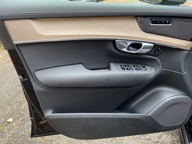 New 2026 Volvo XC90 B6 Plus image 12