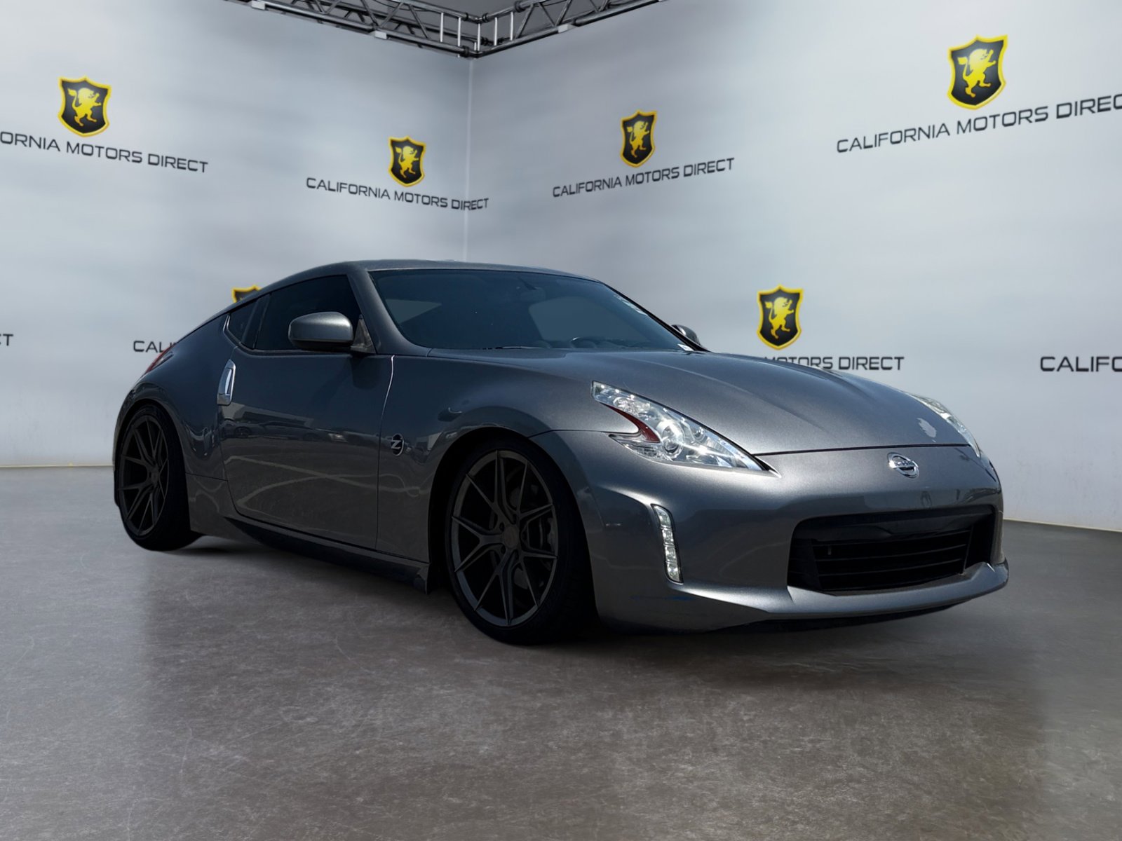 Used 2017 Nissan 370Z Coupe RWD image 7
