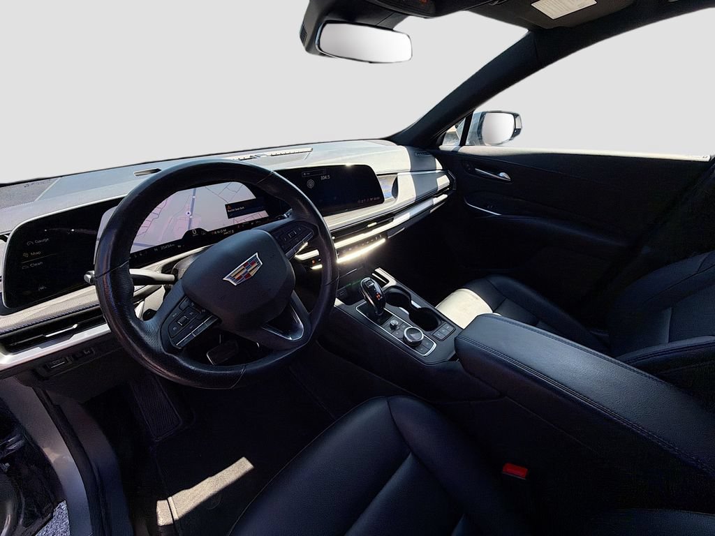 Used 2024 Cadillac XT4 Sport AWD/4WD image 9