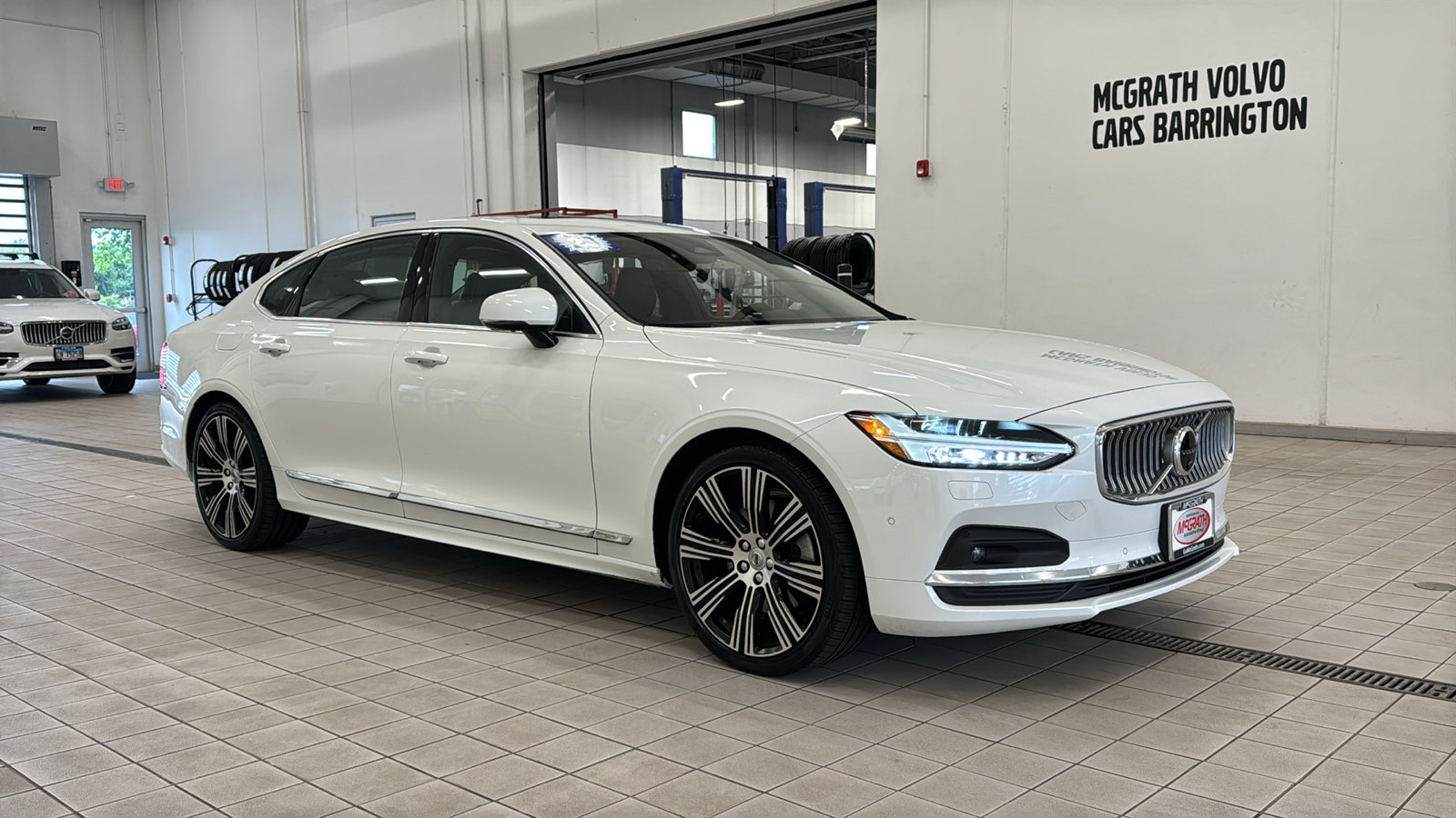 Certified 2023 Volvo S90 B6 Ultimate AWD/4WD image 3