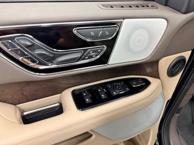 Used 2024 Lincoln Navigator Reserve AWD/4WD image 20