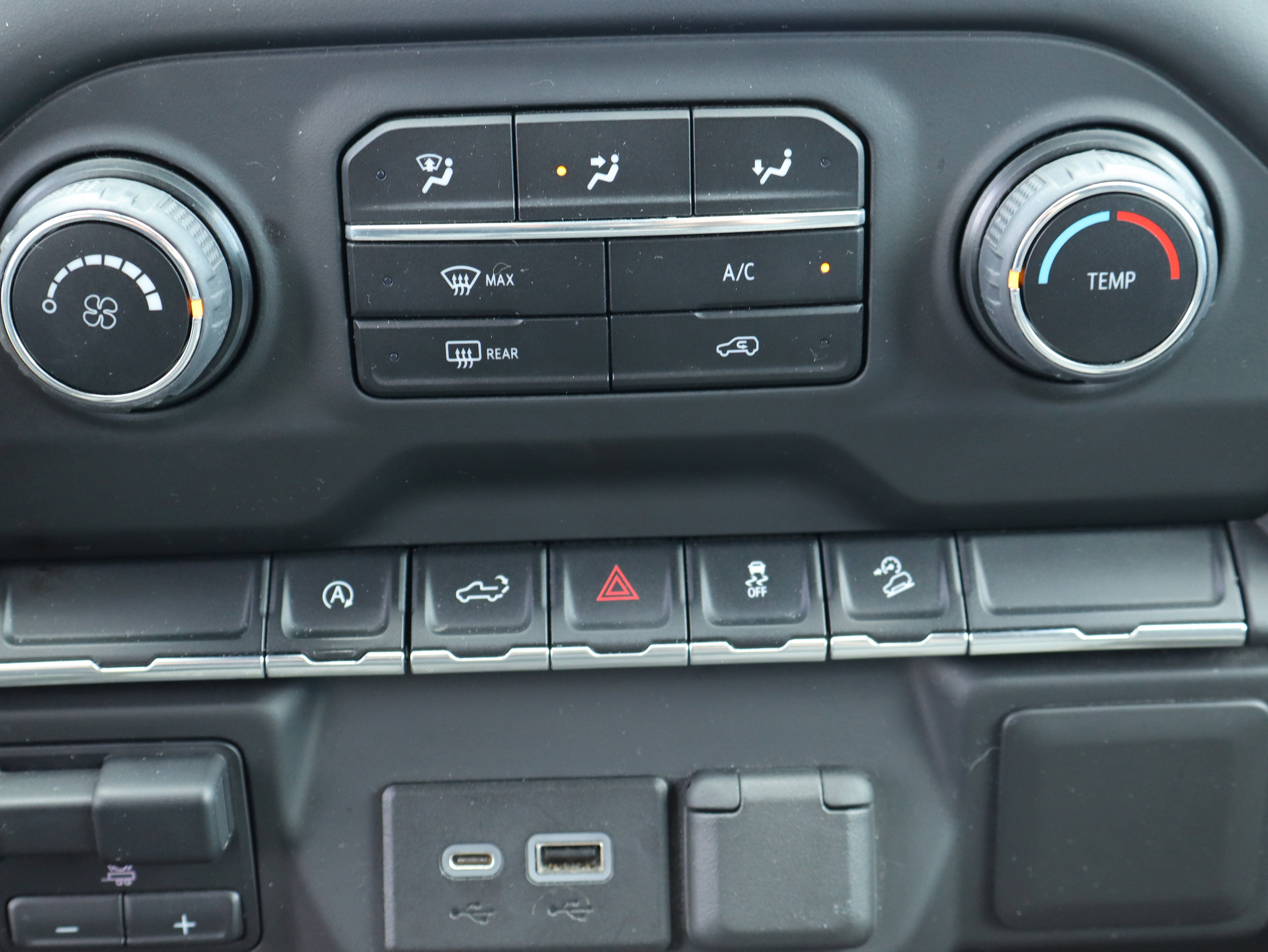 Used 2021 Chevrolet Silverado 1500 Custom Trail Boss w/ Safety Confidence Package AWD/4WD image 38