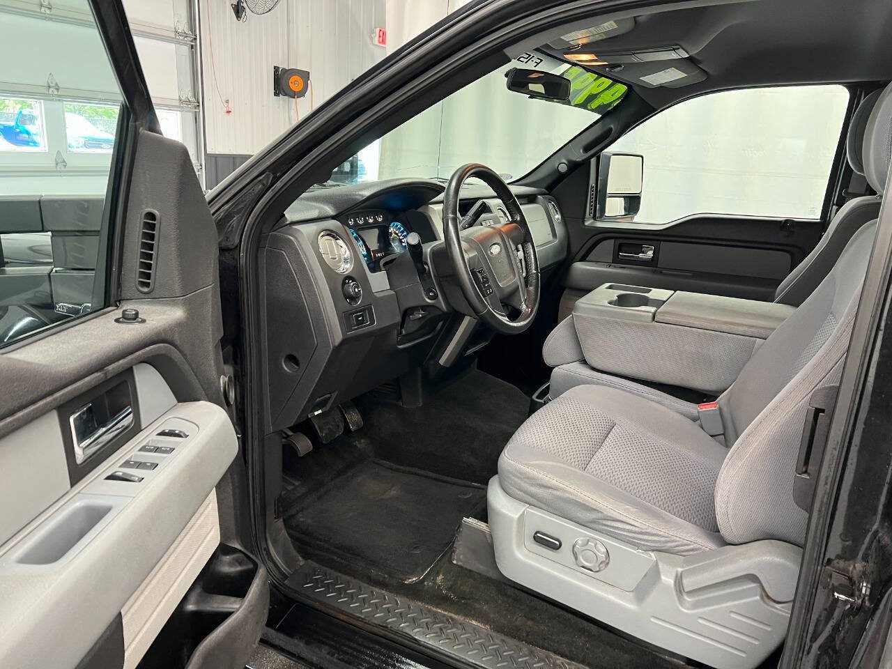 Used 2012 Ford F150 XLT w/ XLT Chrome Pkg AWD/4WD image 7