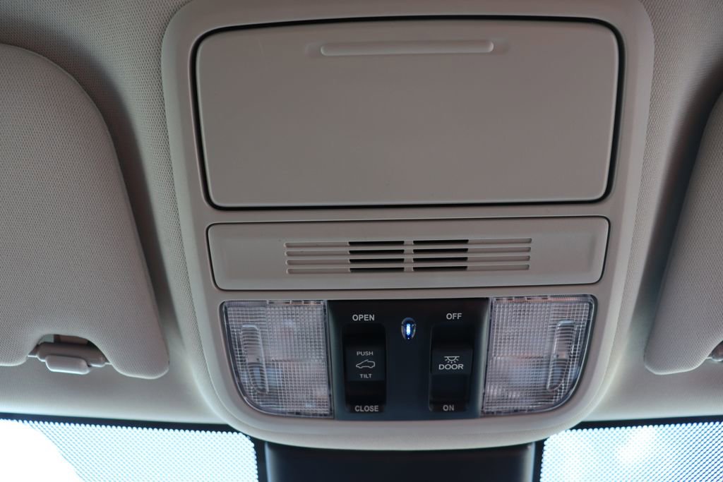 Used 2026 Honda Odyssey Touring image 28