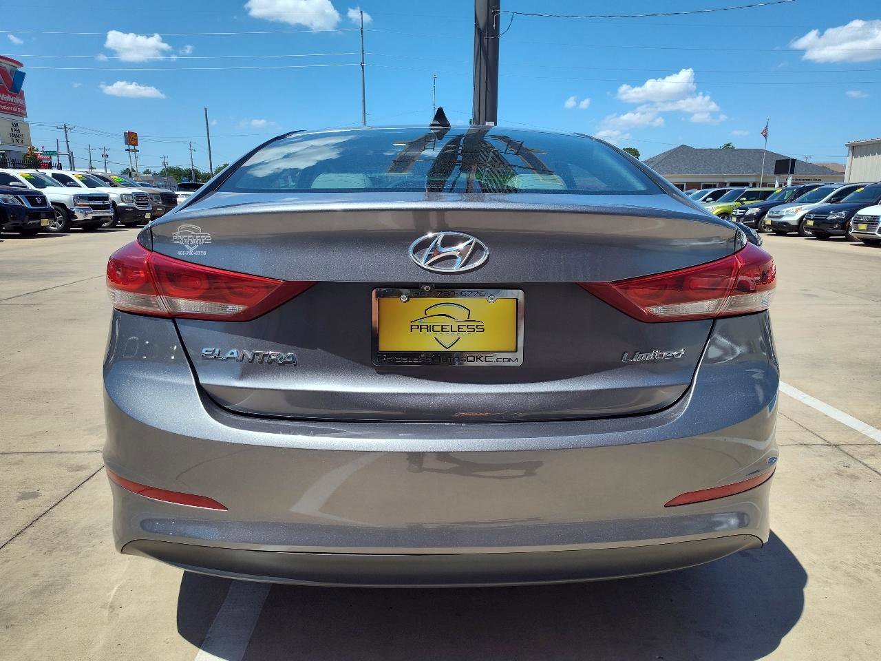Used 2018 Hyundai Elantra Limited w/ Limited Ultimate Package 02 FWD image 5