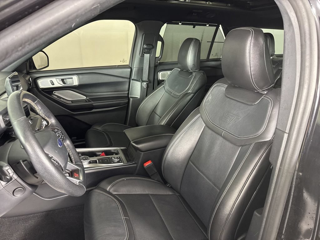 Used 2020 Ford Explorer ST w/ ST Street Pack AWD/4WD image 16