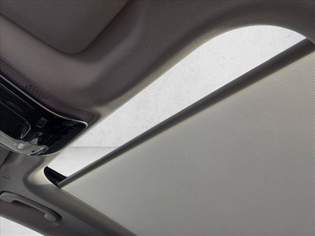 Used 2023 Mercedes-Benz GLC 300 4MATIC image 14