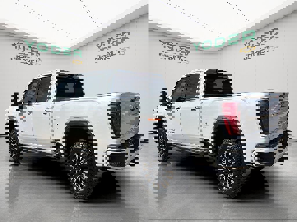 Used 2024 GMC Sierra 3500 Denali Ultimate image 9