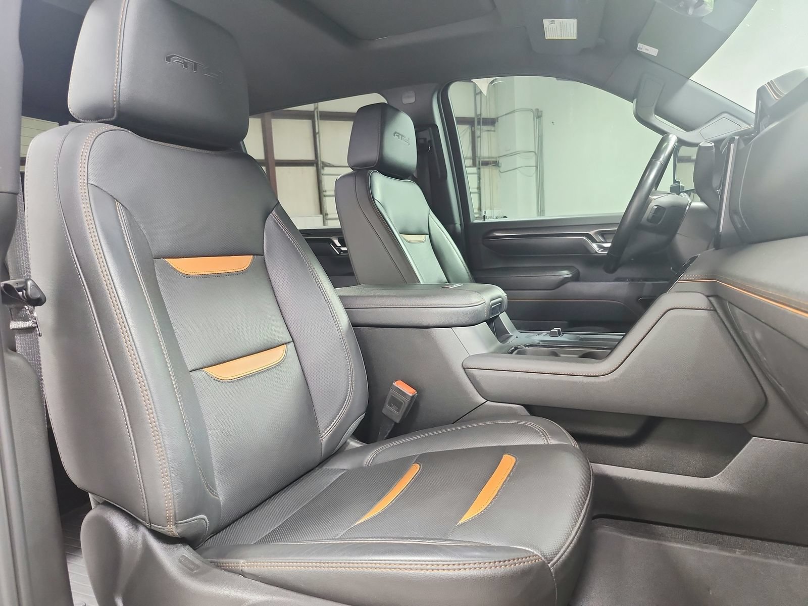 Used 2024 GMC Sierra 2500 AT4 w/ AT4 Premium Plus Package AWD/4WD image 48
