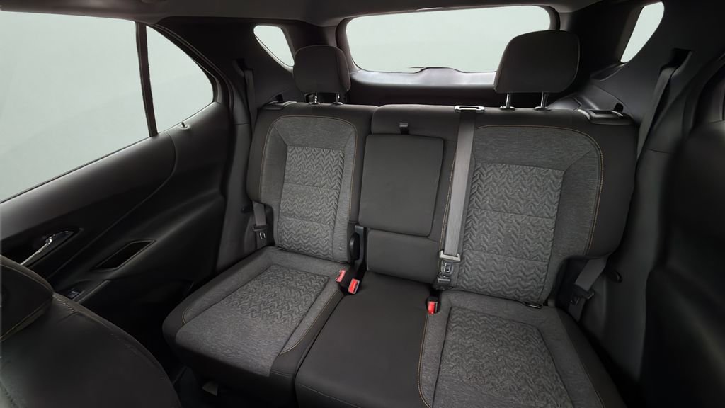 Used 2023 Chevrolet Equinox LT AWD/4WD image 11
