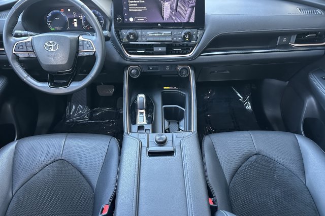 Used 2025 Toyota Grand Highlander AWD Hybrid image 15