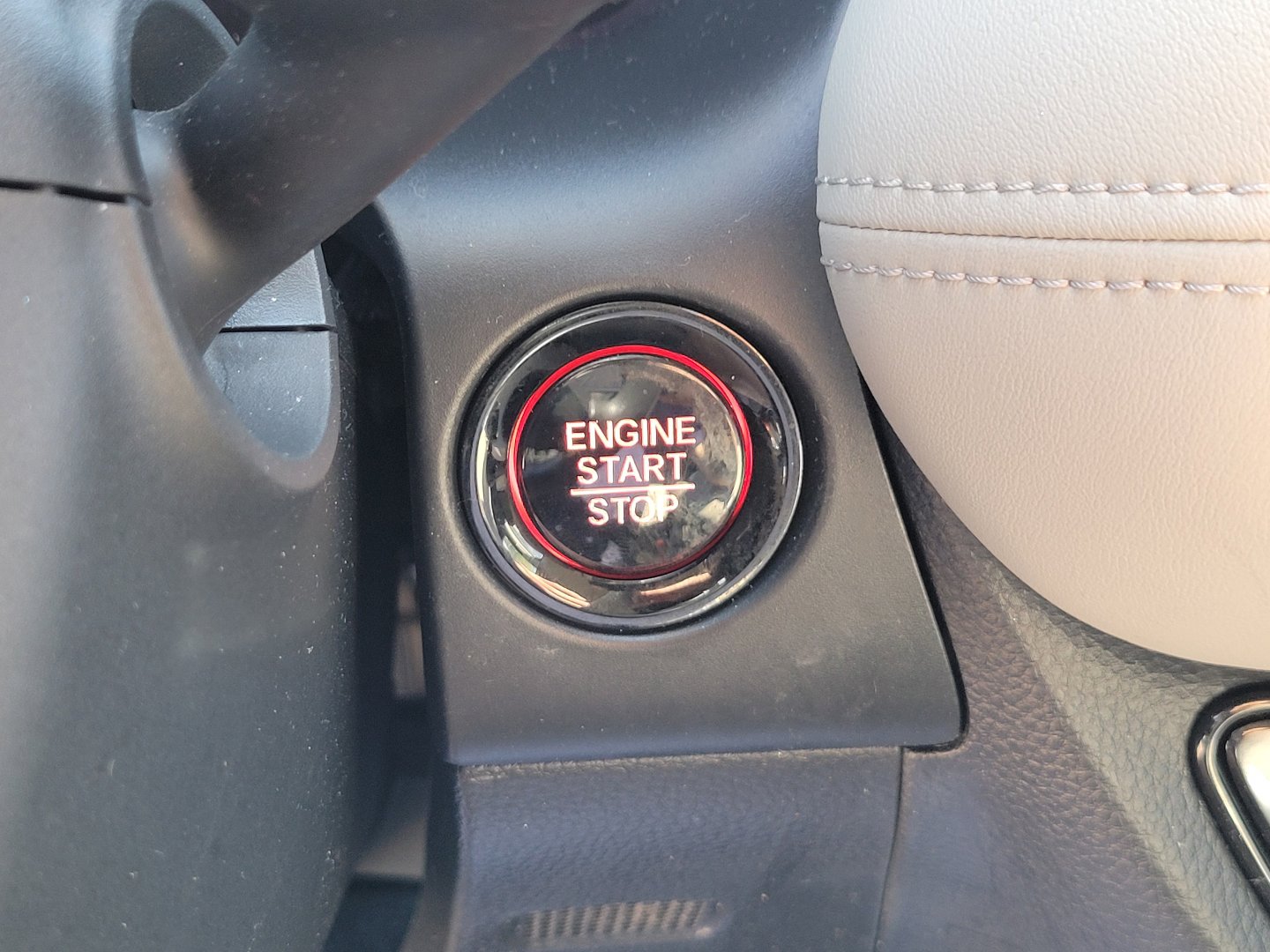 Certified 2023 Honda HR-V LX image 29