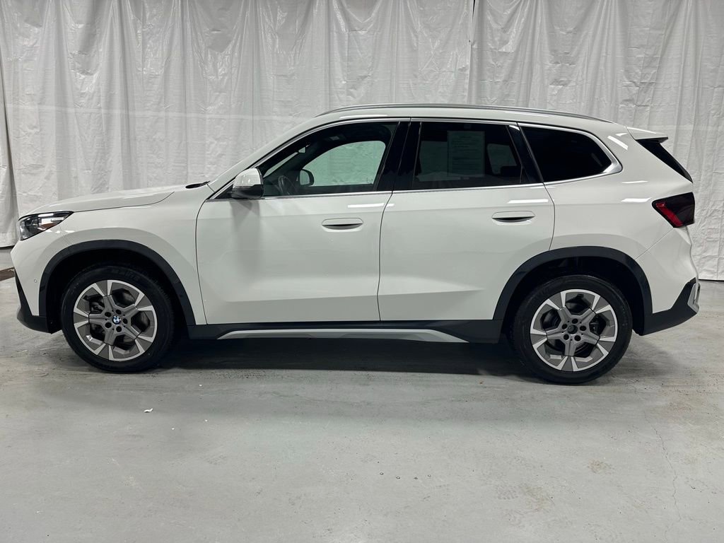 Used 2025 BMW X1 xDrive28i image 4