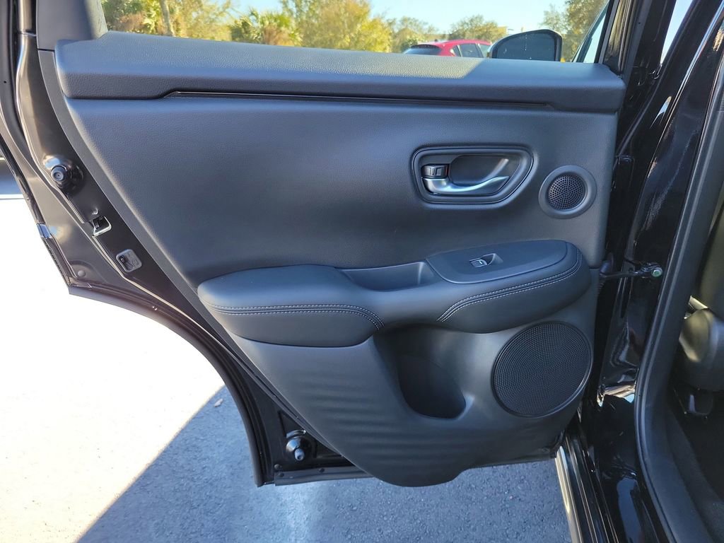 Certified 2025 Acura ADX Base image 14