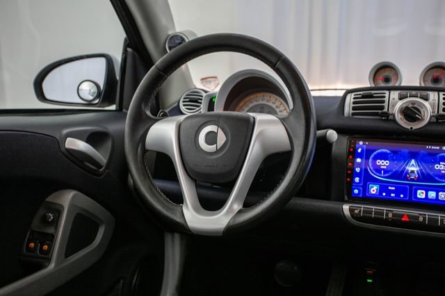 Used 2013 smart fortwo Coupe image 4