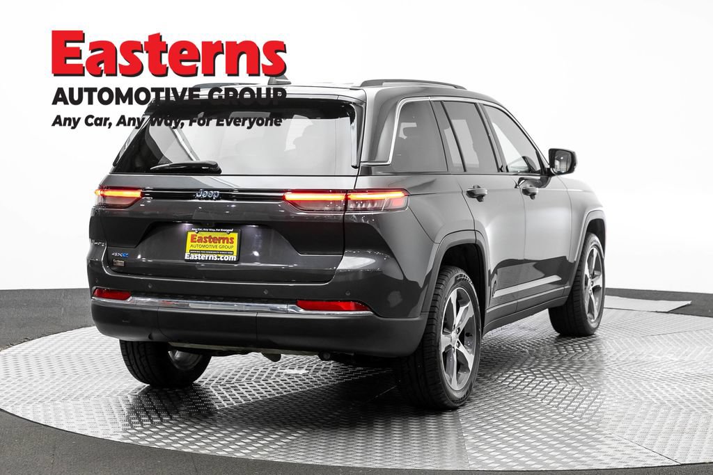 Used 2023 Jeep Grand Cherokee 4WD 4xe image 5