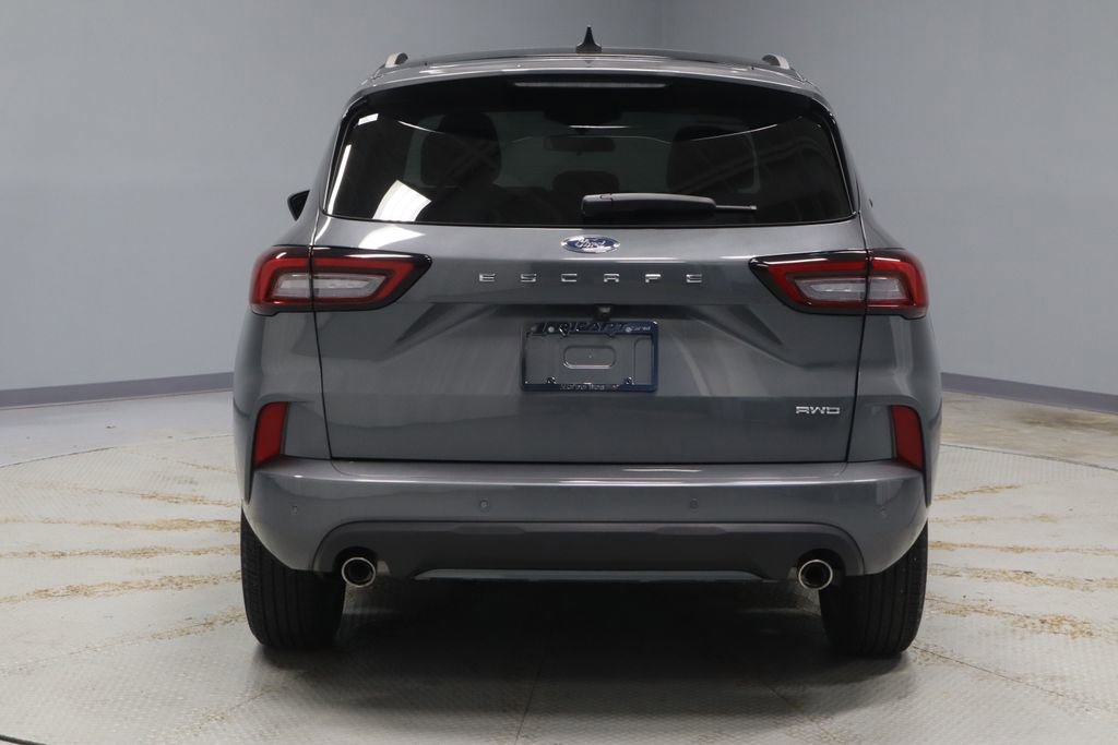 Certified 2023 Ford Escape ST-Line w/ Tech Pack #1 AWD/4WD image 11
