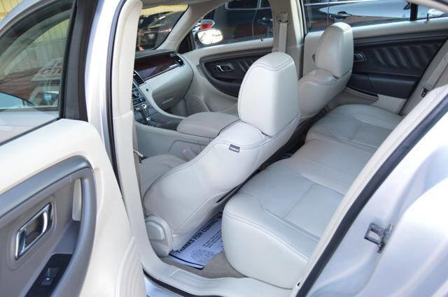 Used 2011 Ford Taurus SEL w/ 201A Rapid Spec Order Code image 45