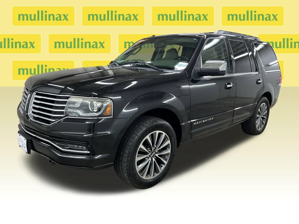 Used 2015 Lincoln Navigator 2WD image 13