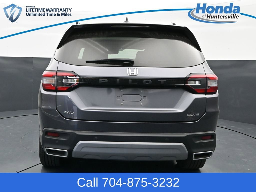 Used 2023 Honda Pilot Elite image 7