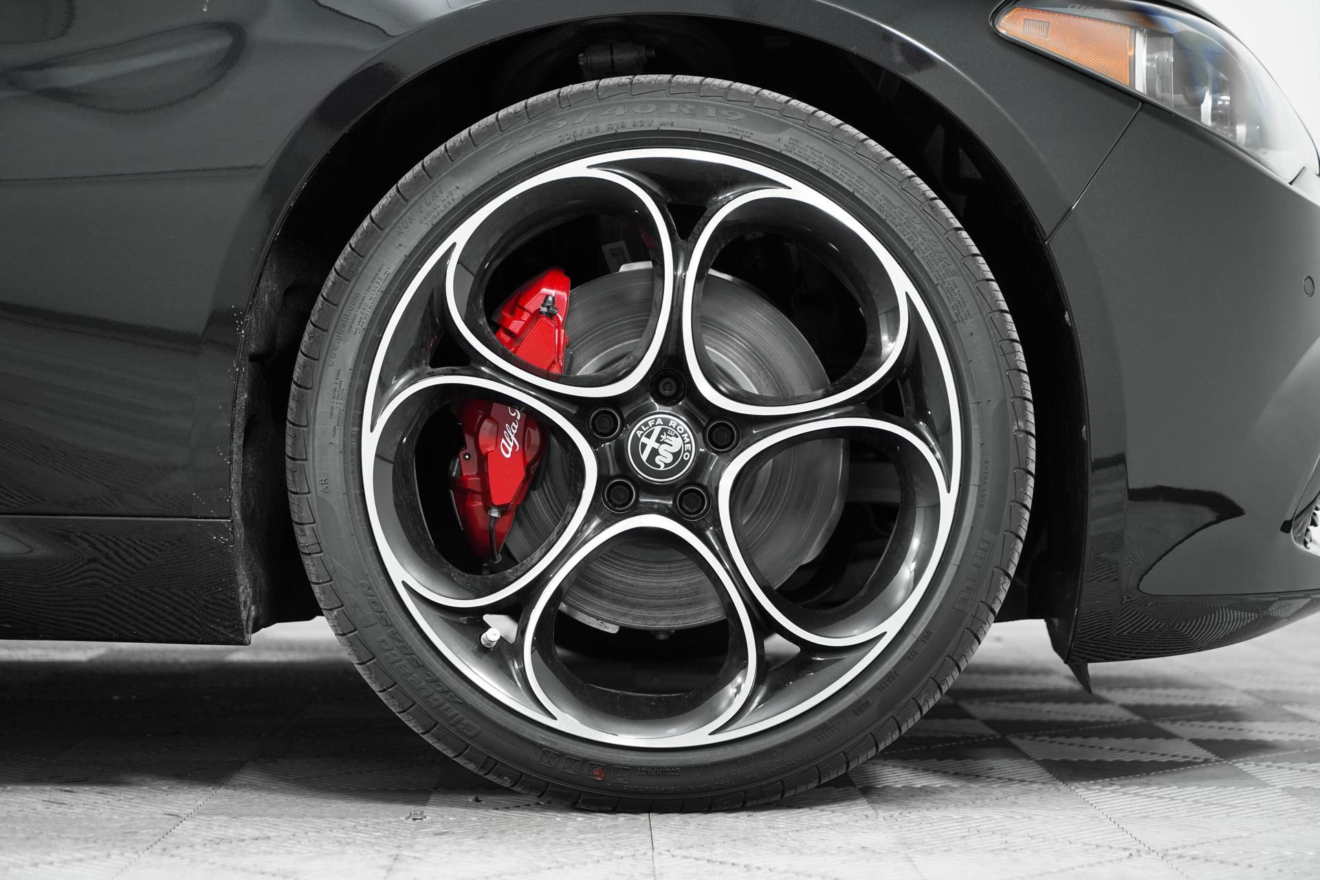 New 2025 Alfa Romeo Giulia w/ Veloce Package Rwd image 14